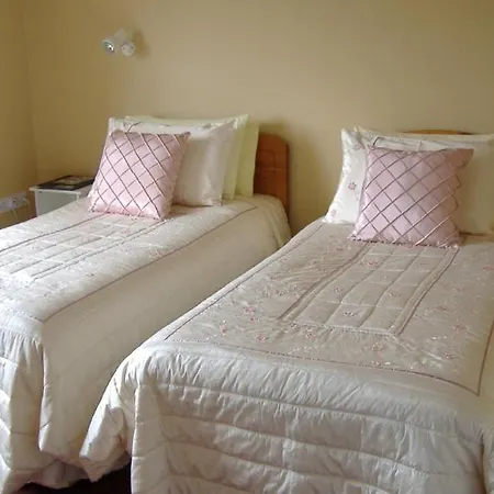 Bed & Breakfast Riverwalk House Oughterard