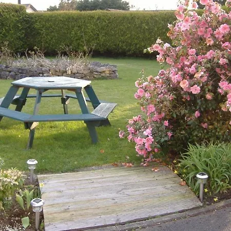 Riverwalk House Bed and breakfast 4*